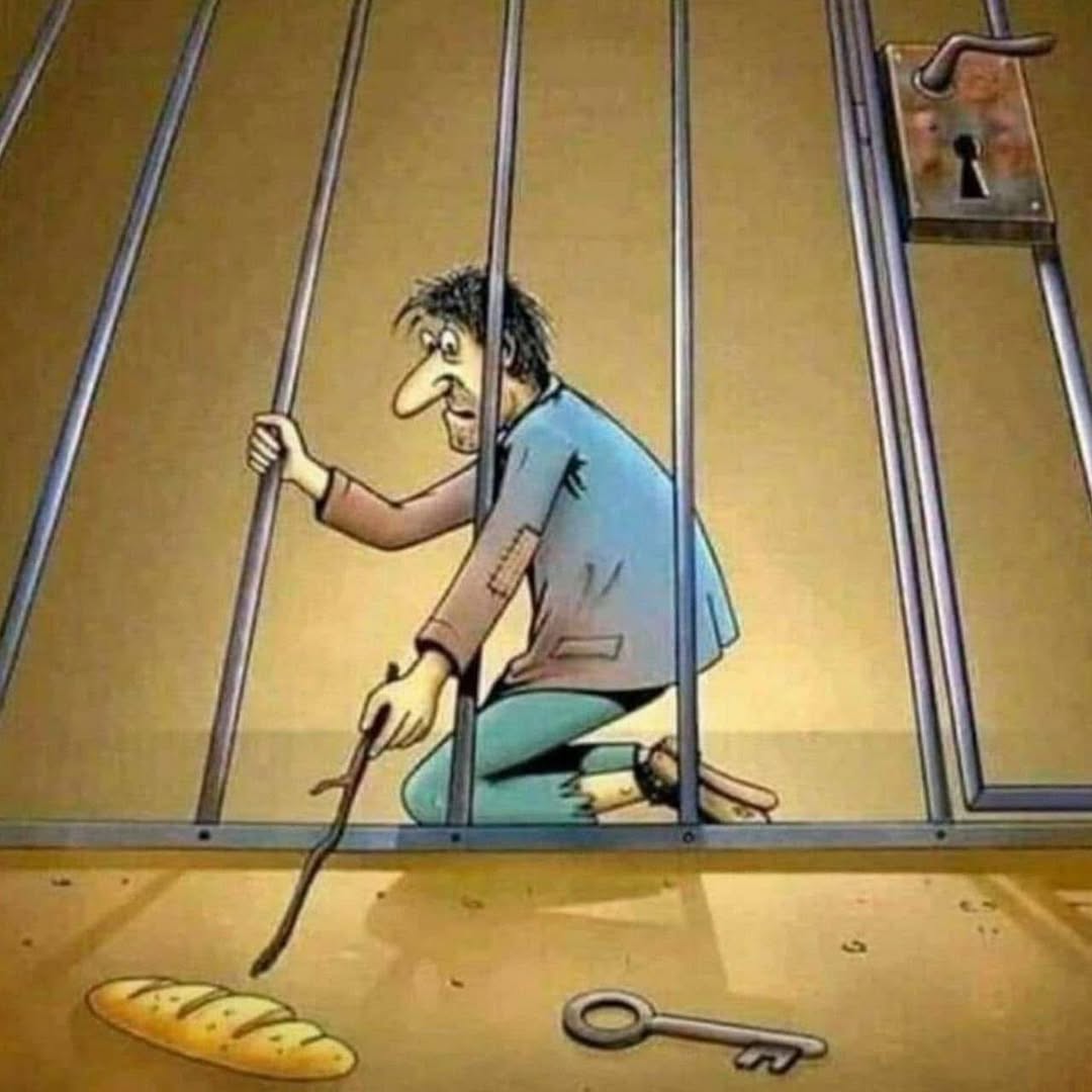 فقر آزادی