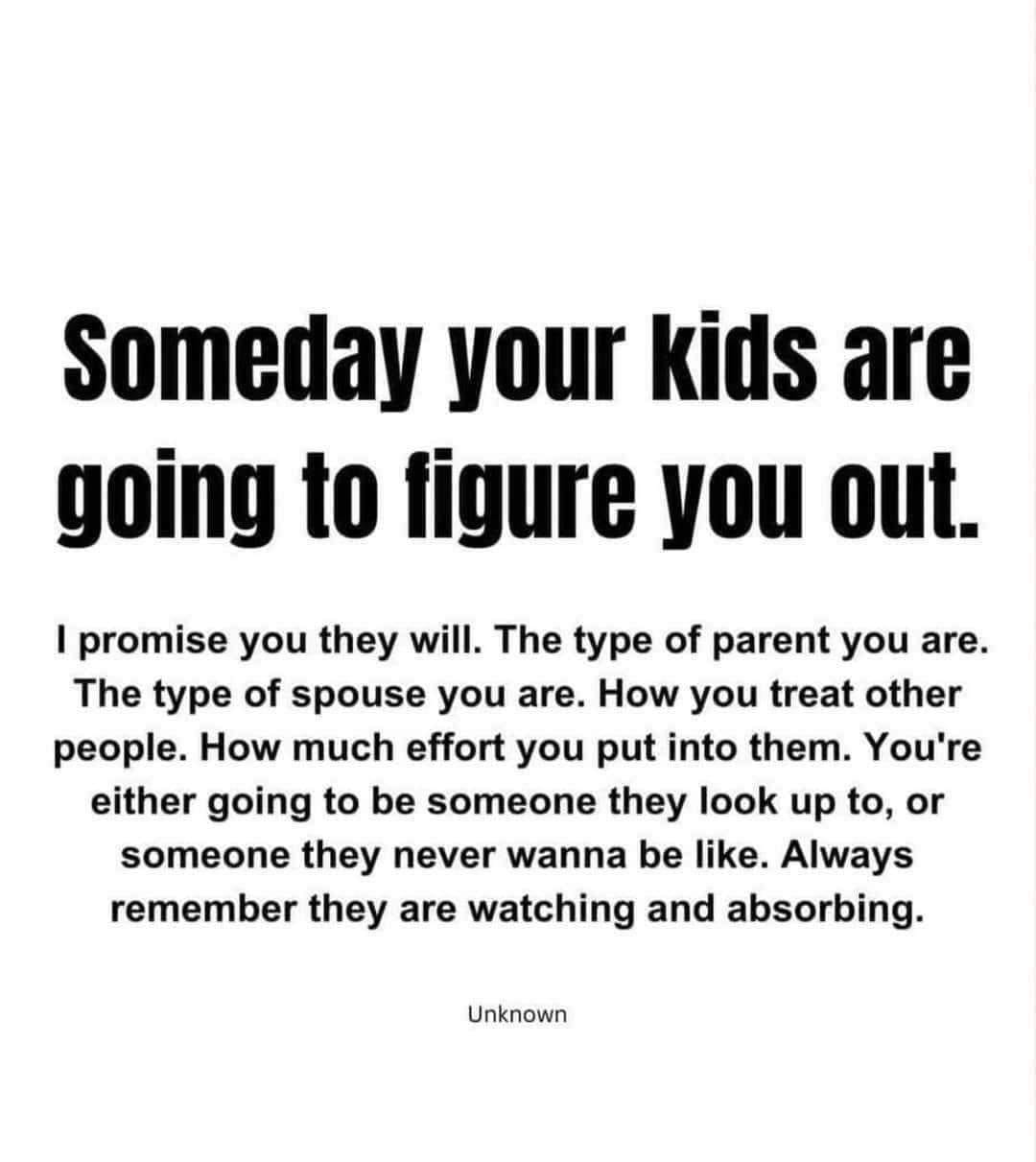 بچه ها نگاه میکنند و جذب میکنند